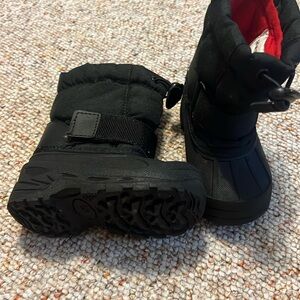 Toddler snow boots